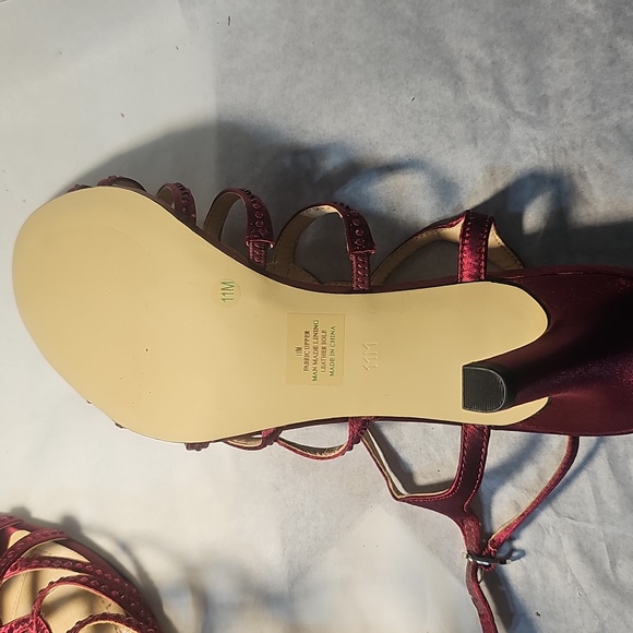 Elegant Red Rhinestone Strappy Women's Heeled Sandals NWOT - Picture 6 of 7